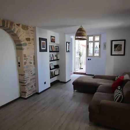 Mahe Tennis Island Evia - B'your * 카리스토스