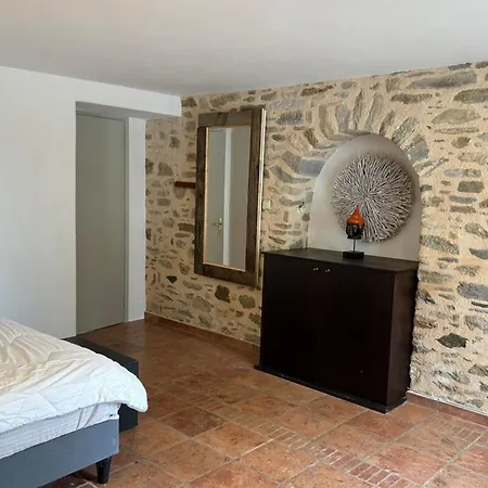 Mahe Tennis Island Evia - B'your *